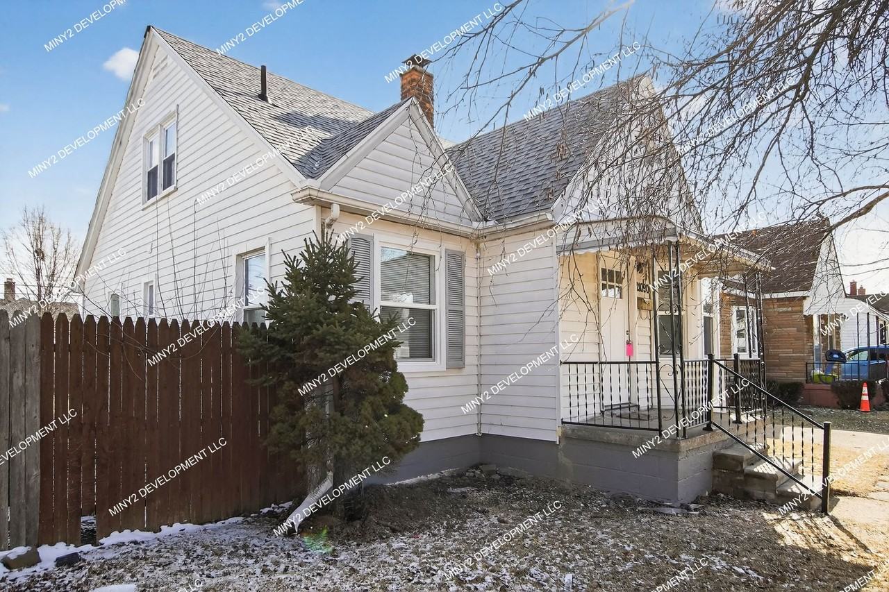 21090 La Salle Blvd - Photo 3 of 30