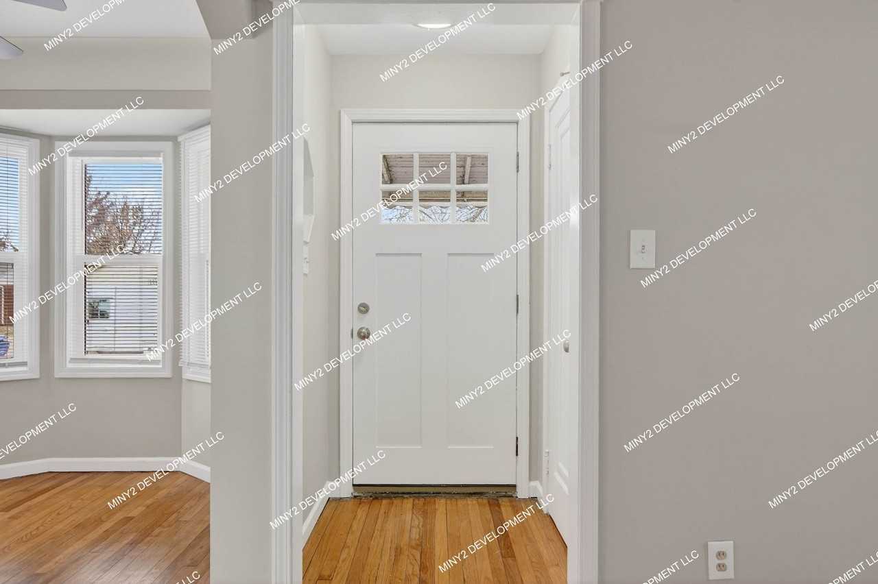 21090 La Salle Blvd - Photo 4 of 30