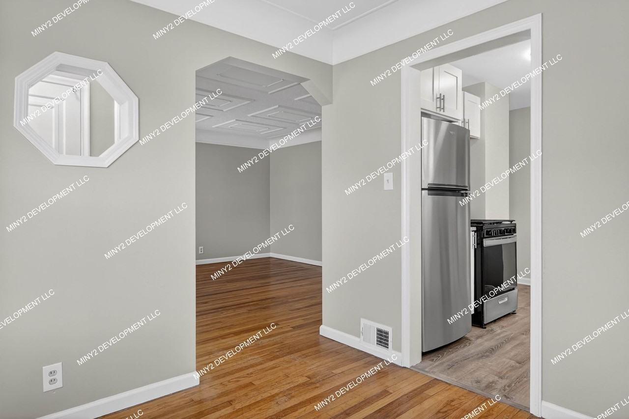 21090 La Salle Blvd - Photo 6 of 30