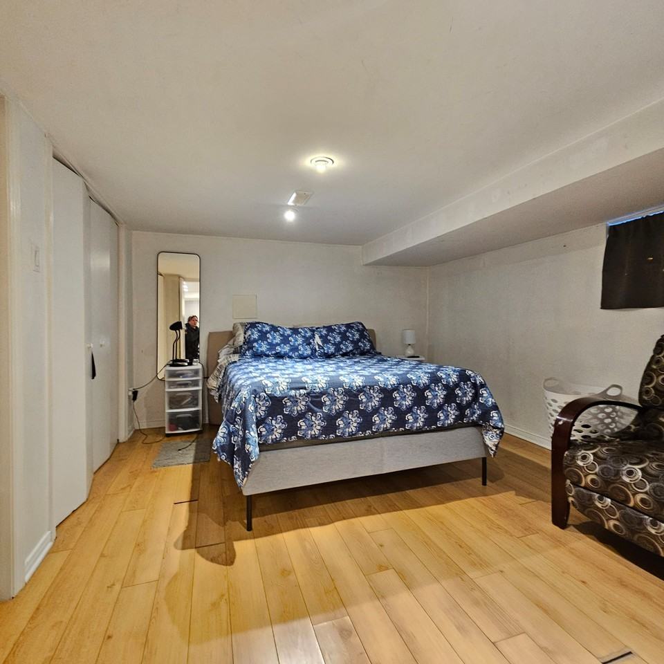 955 Lansdowne Avenue #1 - Photo 4 of 15