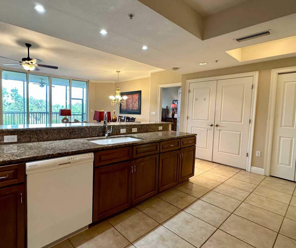 608 Lost Key Dr - Photo 3 of 32