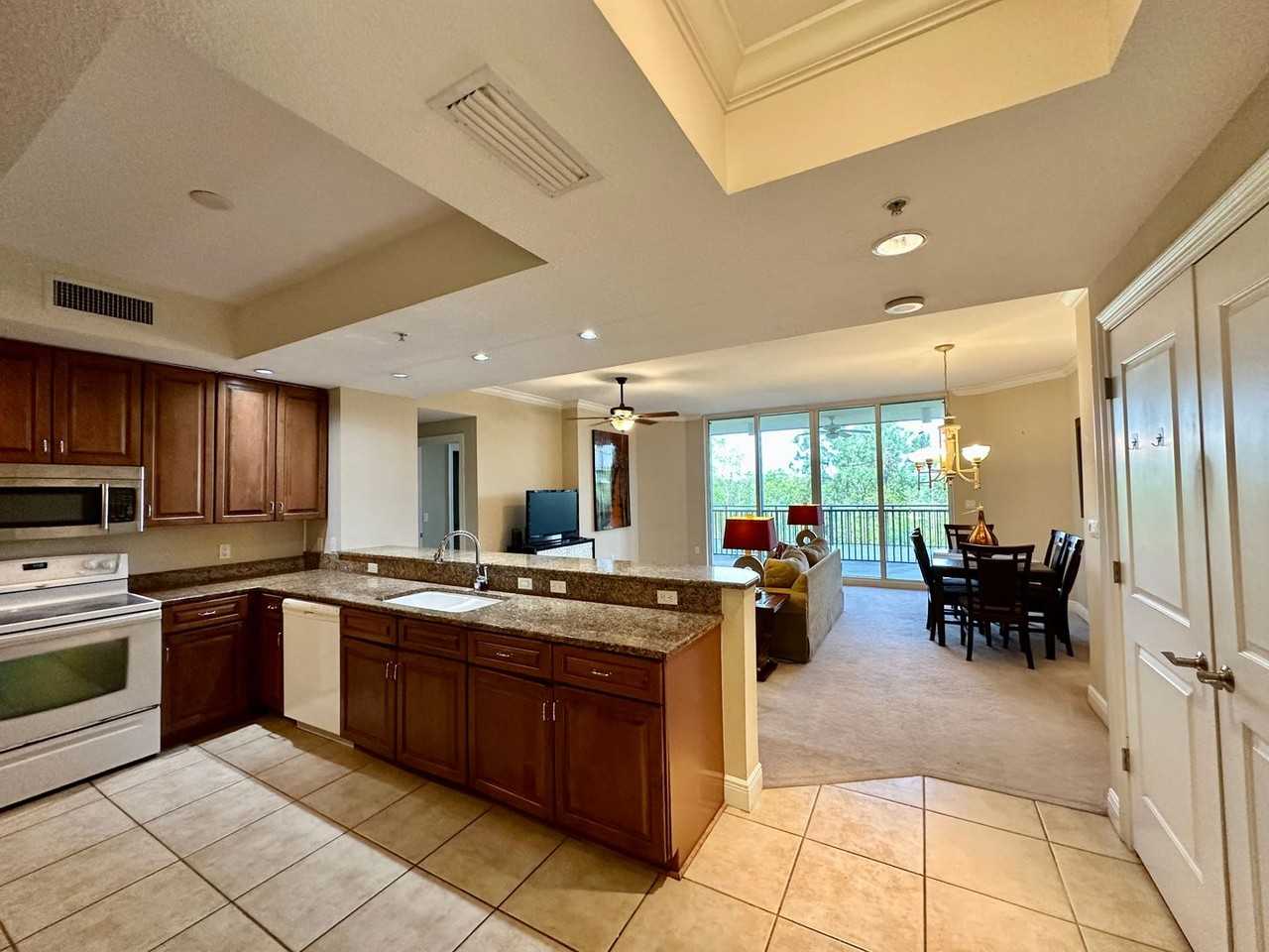 608 Lost Key Dr - Photo 4 of 32