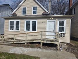 featured image of 313 E Ewing Ave