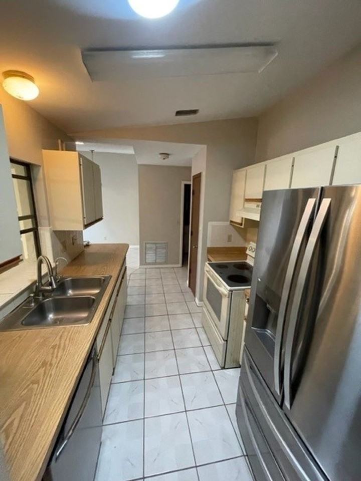 356 Pipit St Ne - Photo 5 of 30