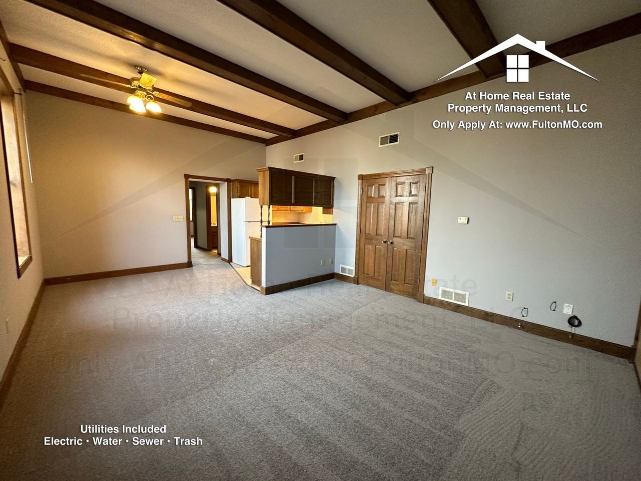 103 E 10th St - Photo 4 of 21