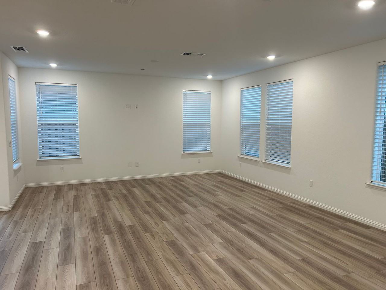 212 Elk Creek Dr - Photo 7 of 28