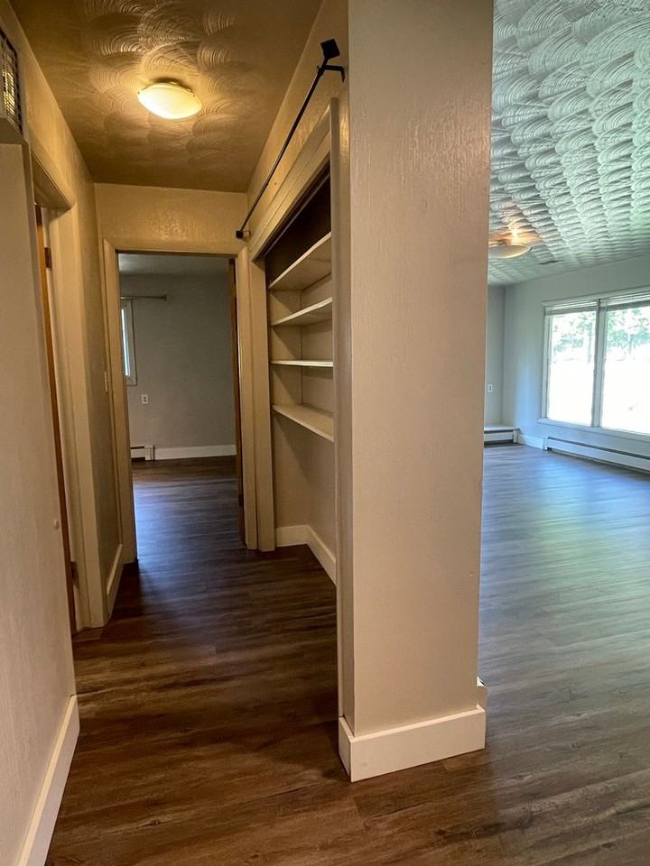 2204 S College Ave - Photo 7 of 42