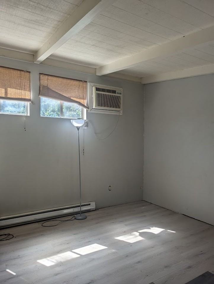 1305 14th St - Photo 7 of 9