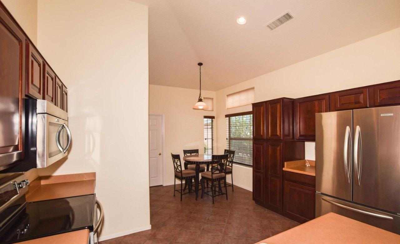 3839 E Timberline Ct - Photo 4 of 17