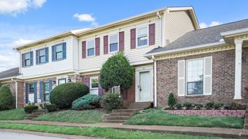 featured image of 711 Brentwood Pt