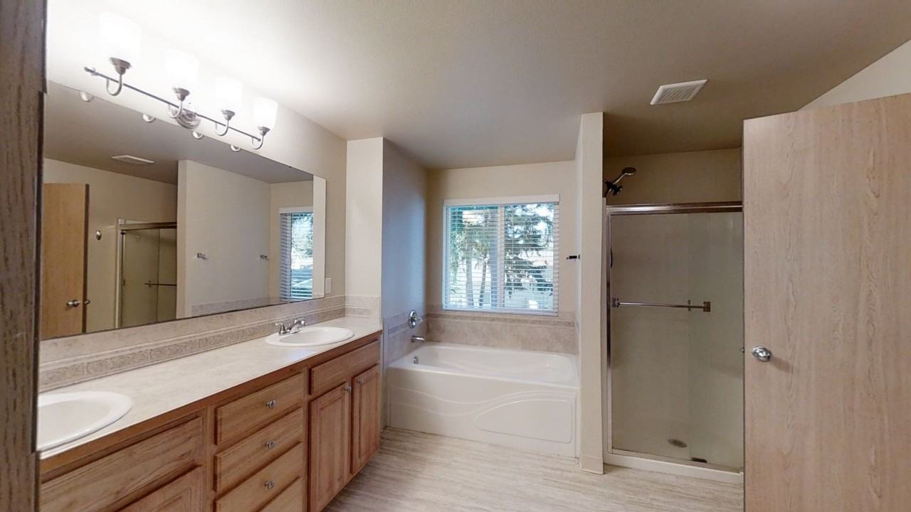 18324 80th Ave E - Photo 2 of 38