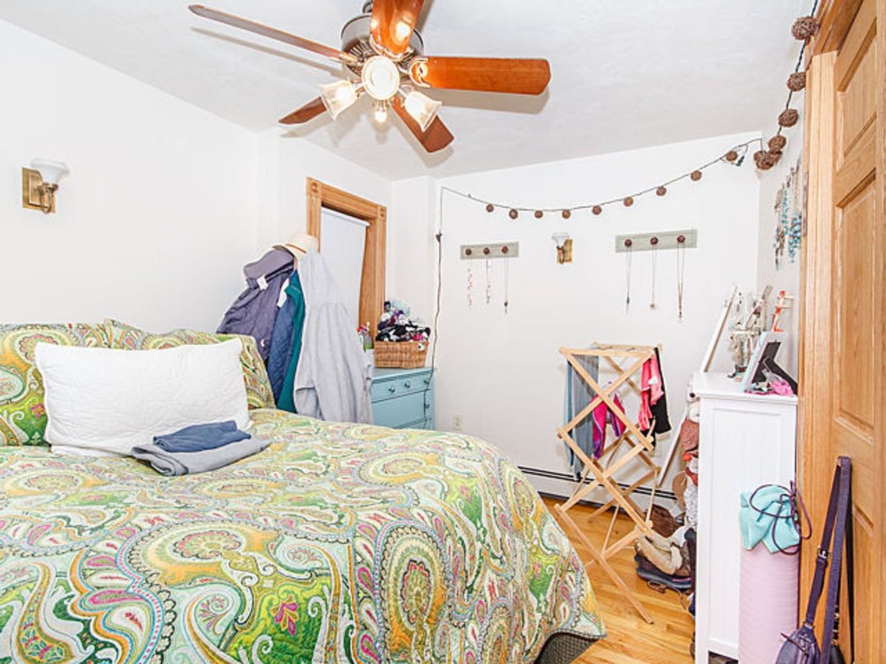 63 Anderson St - Photo 5 of 9