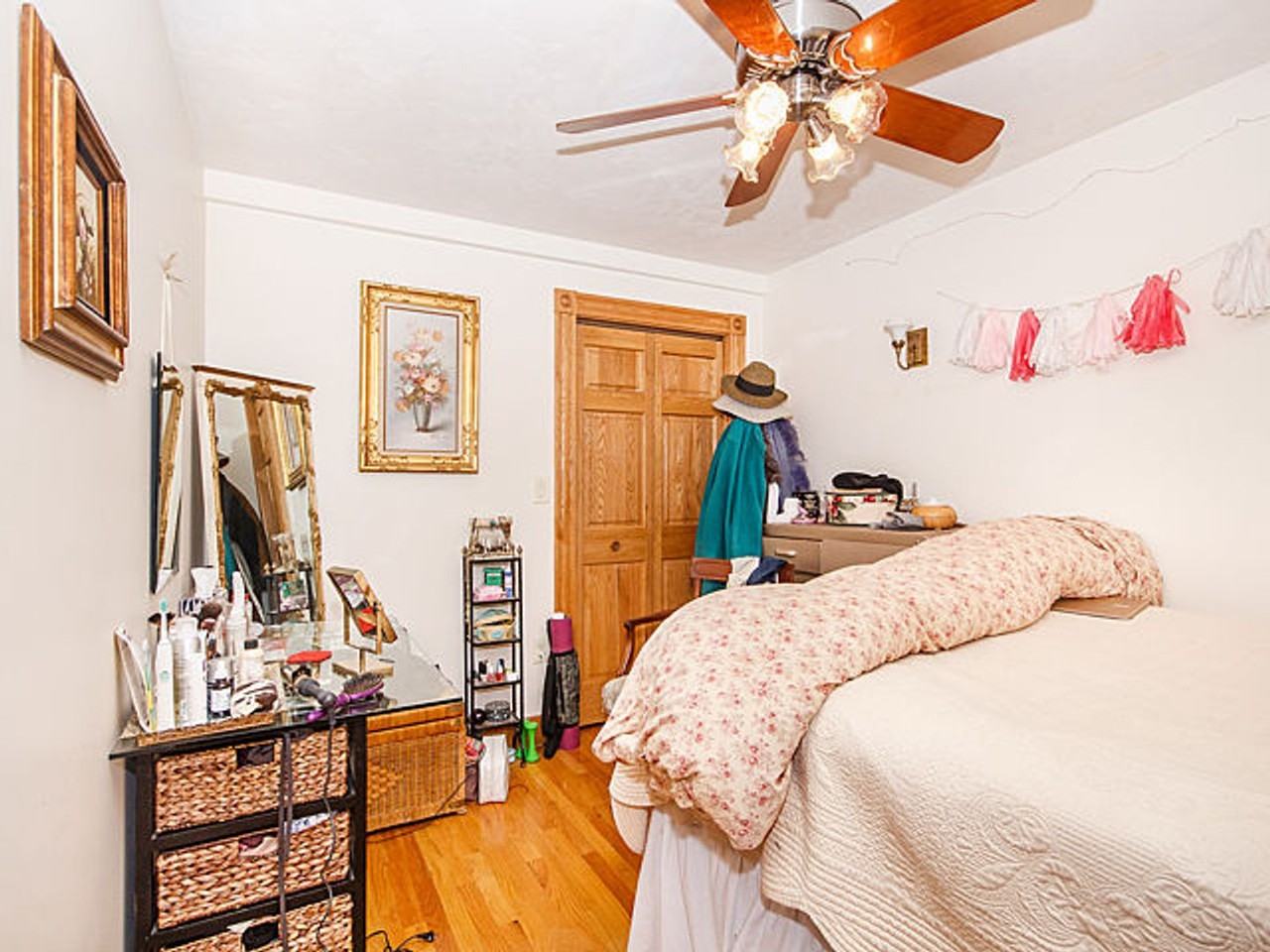 63 Anderson St - Photo 7 of 9