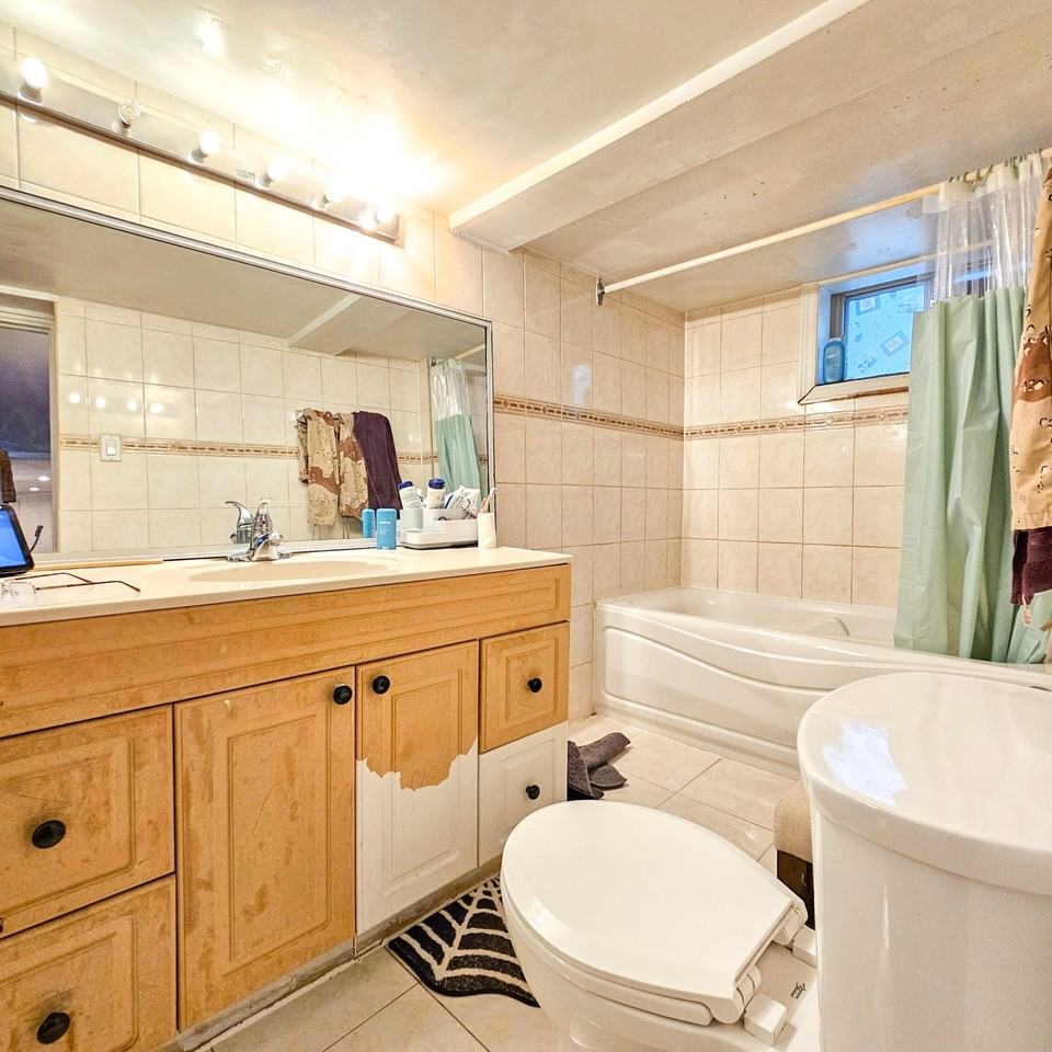 145 Lappin Avenue #B - Photo 3 of 18