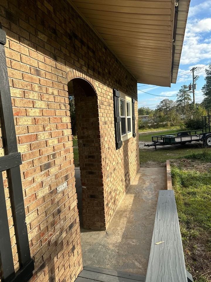 129 Industrial Blvd - Photo 3 of 14