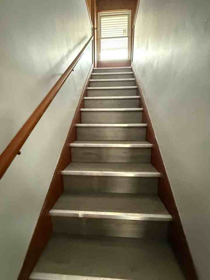 11712 Mccracken Rd - Photo 7 of 8