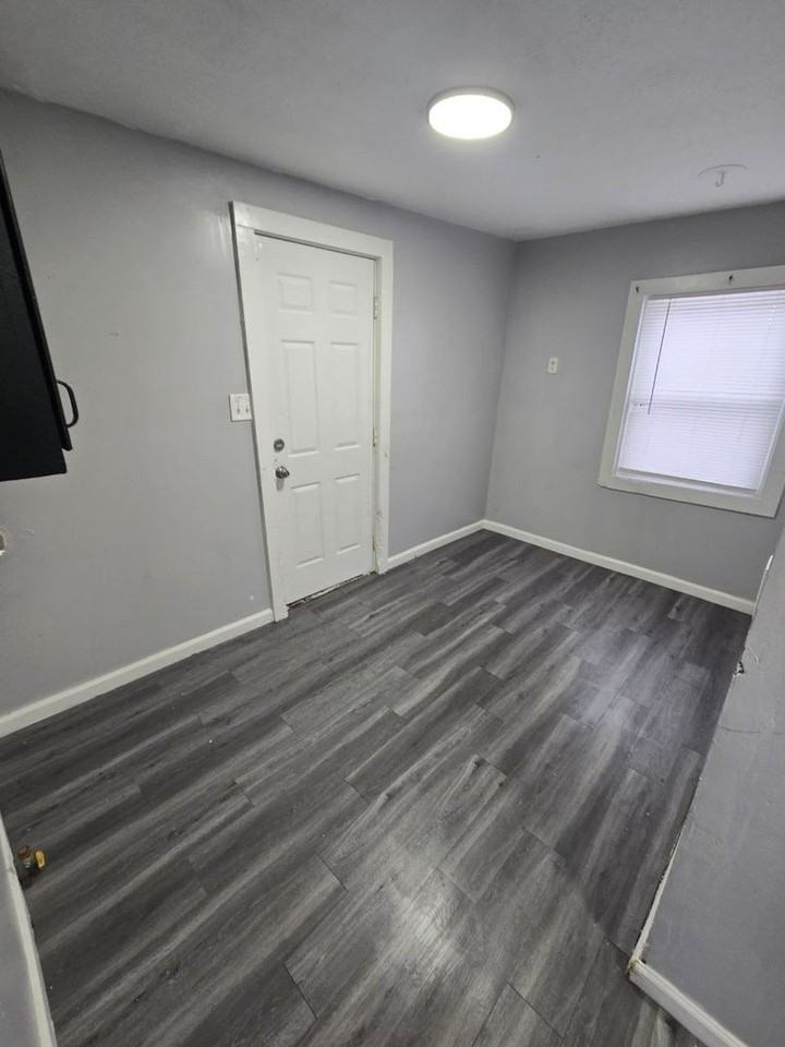 8110 Spafford Rd - Photo 2 of 4