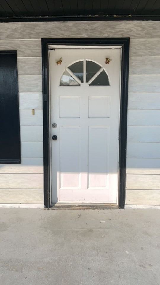 2635 Royal St - Photo 5 of 31