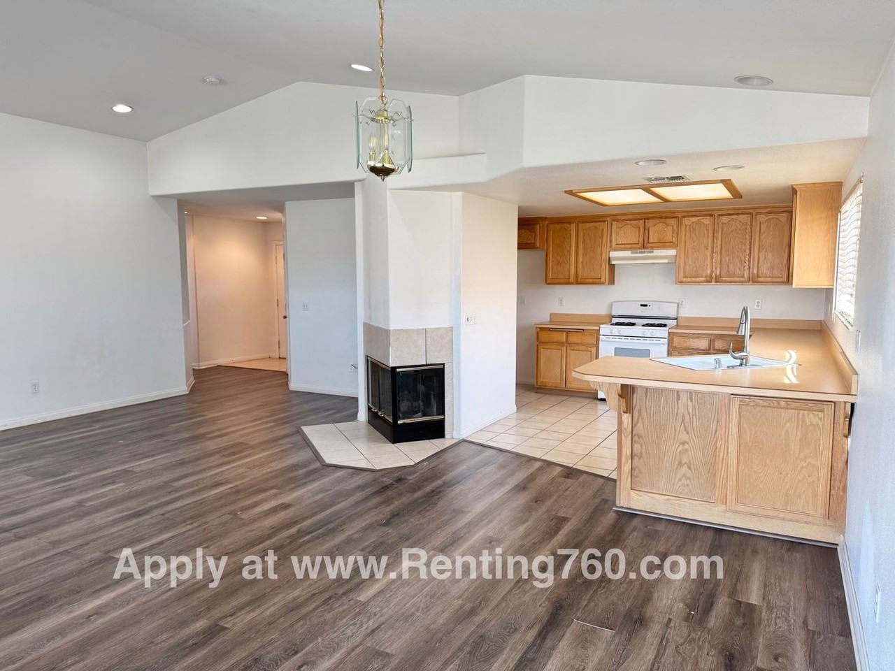 8550 Golden Meadow Dr - Photo 7 of 30