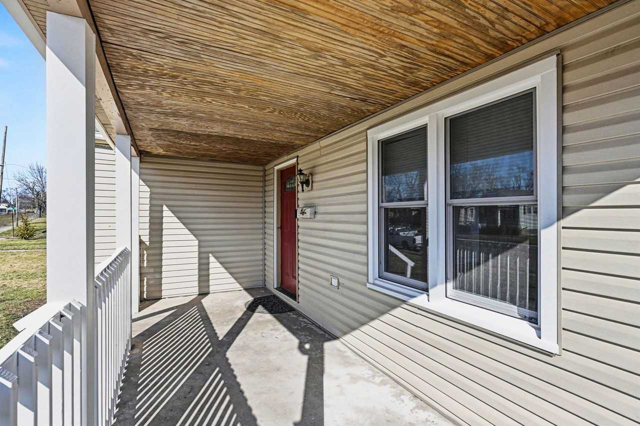 2710 Hazel Ave - Photo 6 of 42