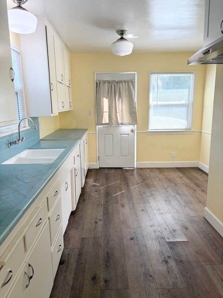 816 Bridwell St - Photo 5 of 16