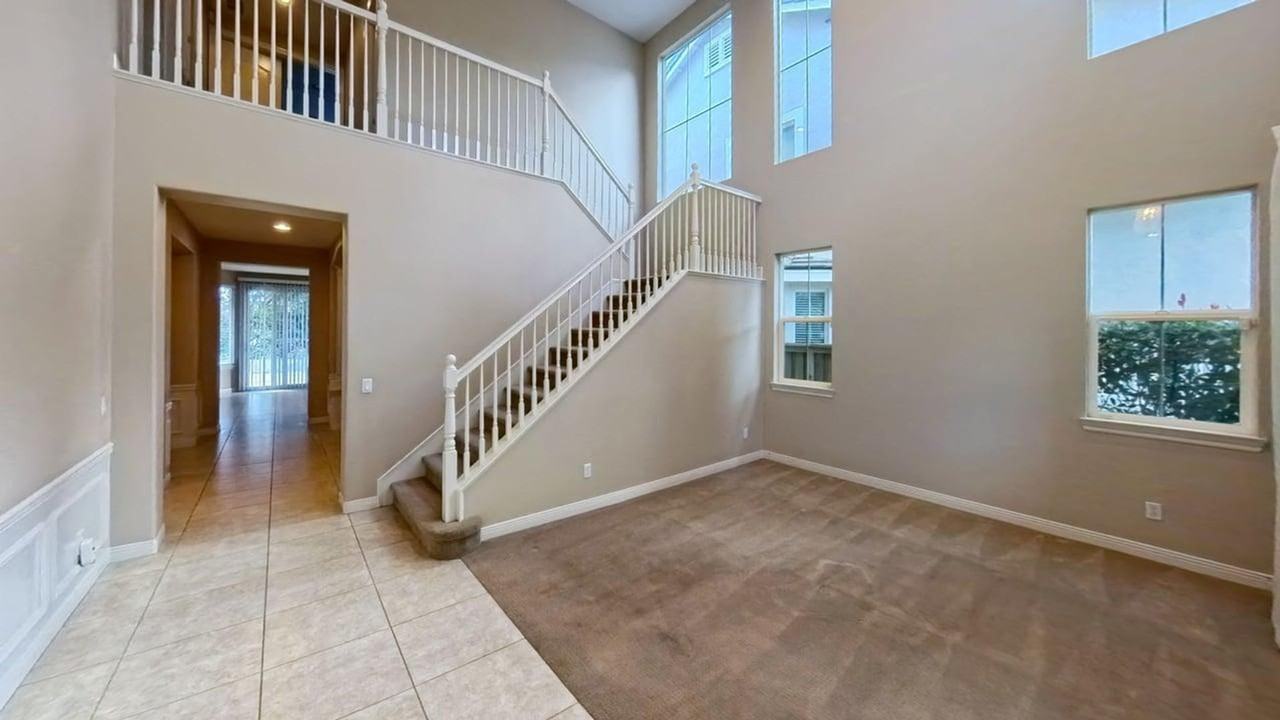 7912 E Hampshire Rd - Photo 2 of 28