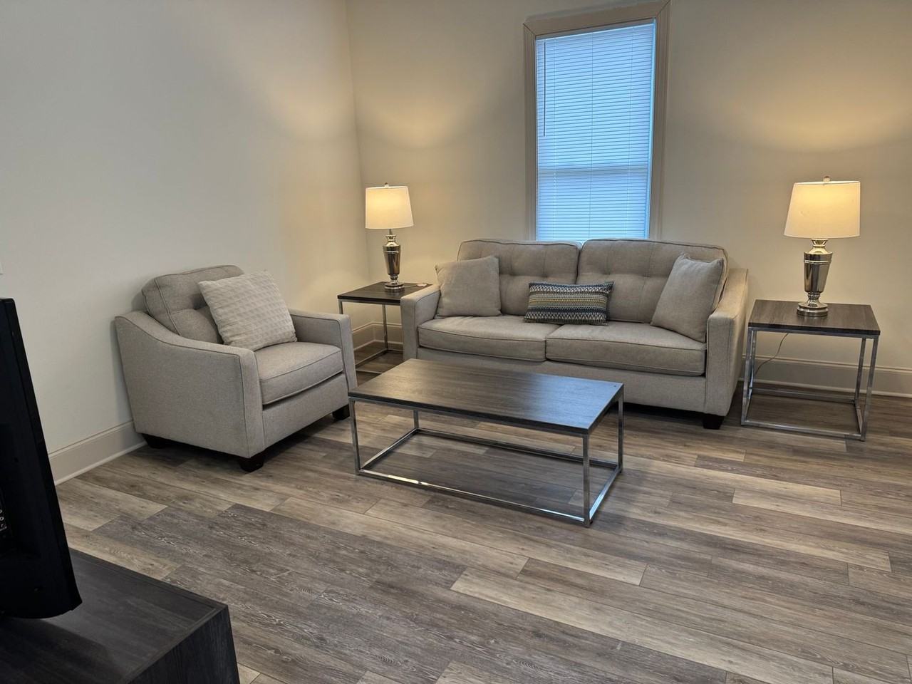 309 S Confederate Ave - Photo 5 of 21