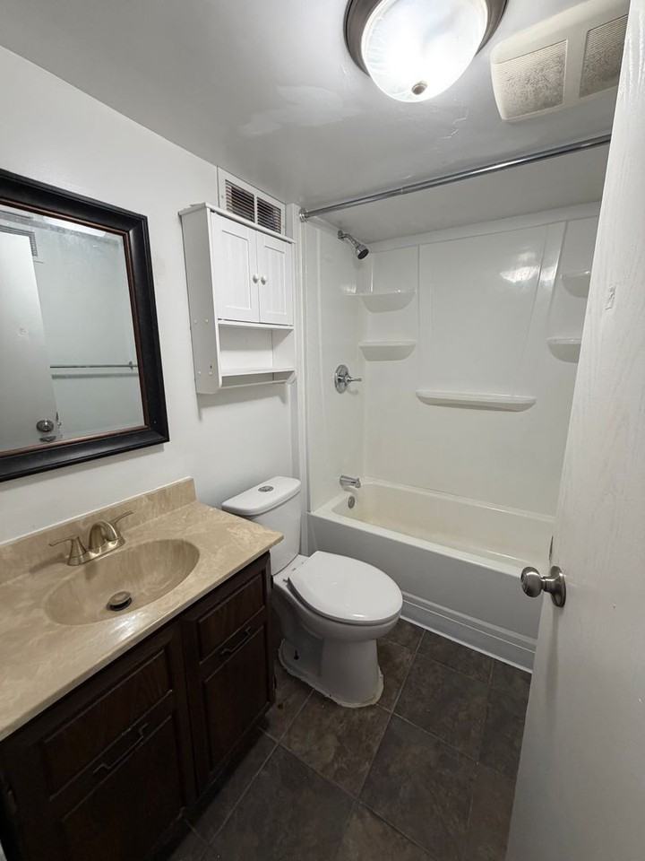 1006 3rd Ave Se - Photo 2 of 18