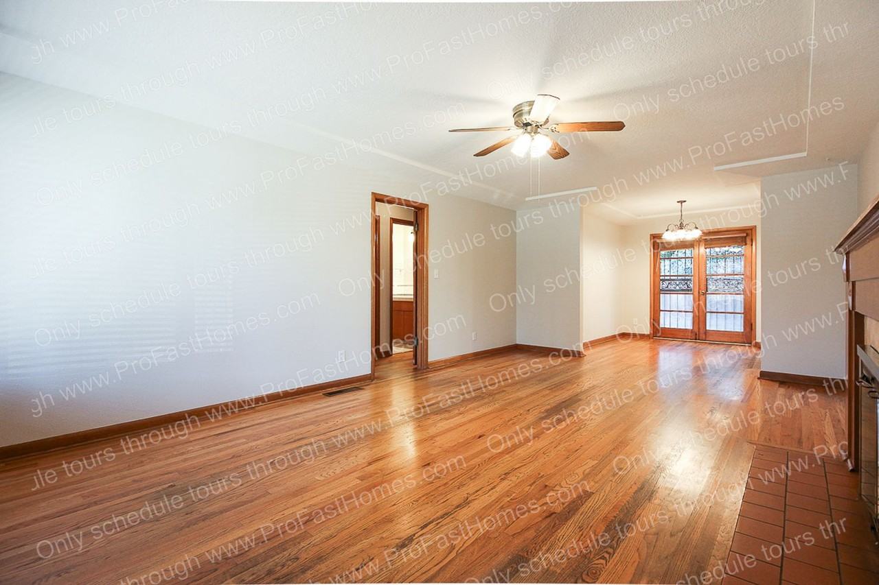 2714 Se 48th Ave - Photo 5 of 36