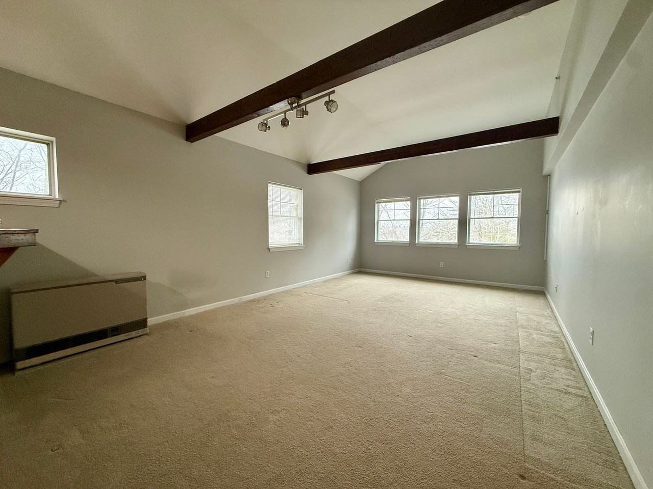 183 Lower Main St - Photo 3 of 10