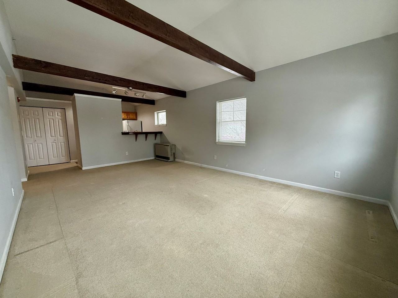 183 Lower Main St - Photo 4 of 10