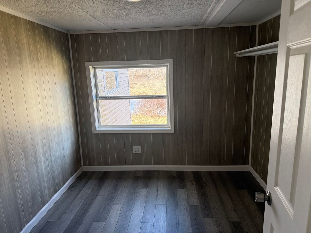 405 River Rd Se - Photo 6 of 9