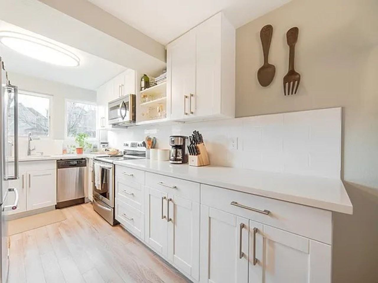 614 21st Ave - Photo 4 of 21