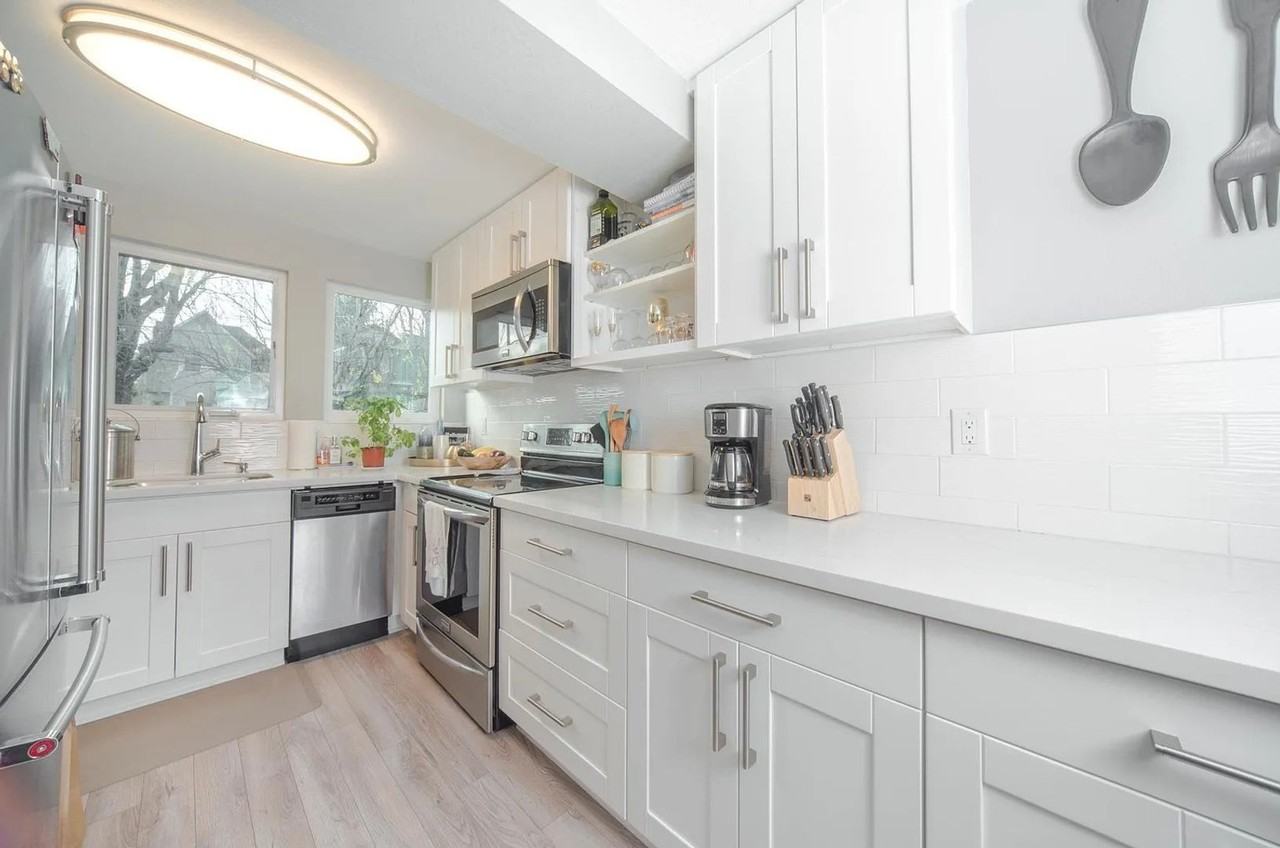 614 21st Ave - Photo 6 of 21