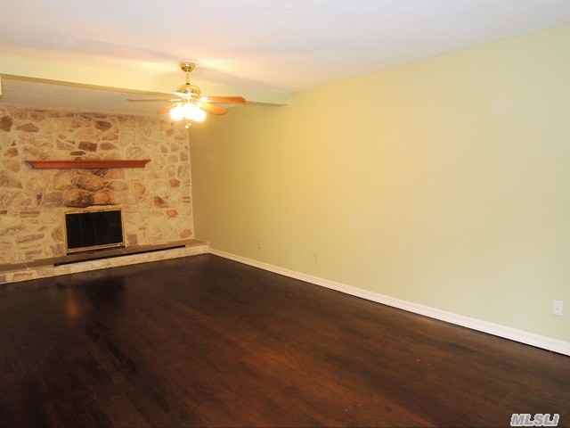 43 Bradley Dr - Photo 2 of 19