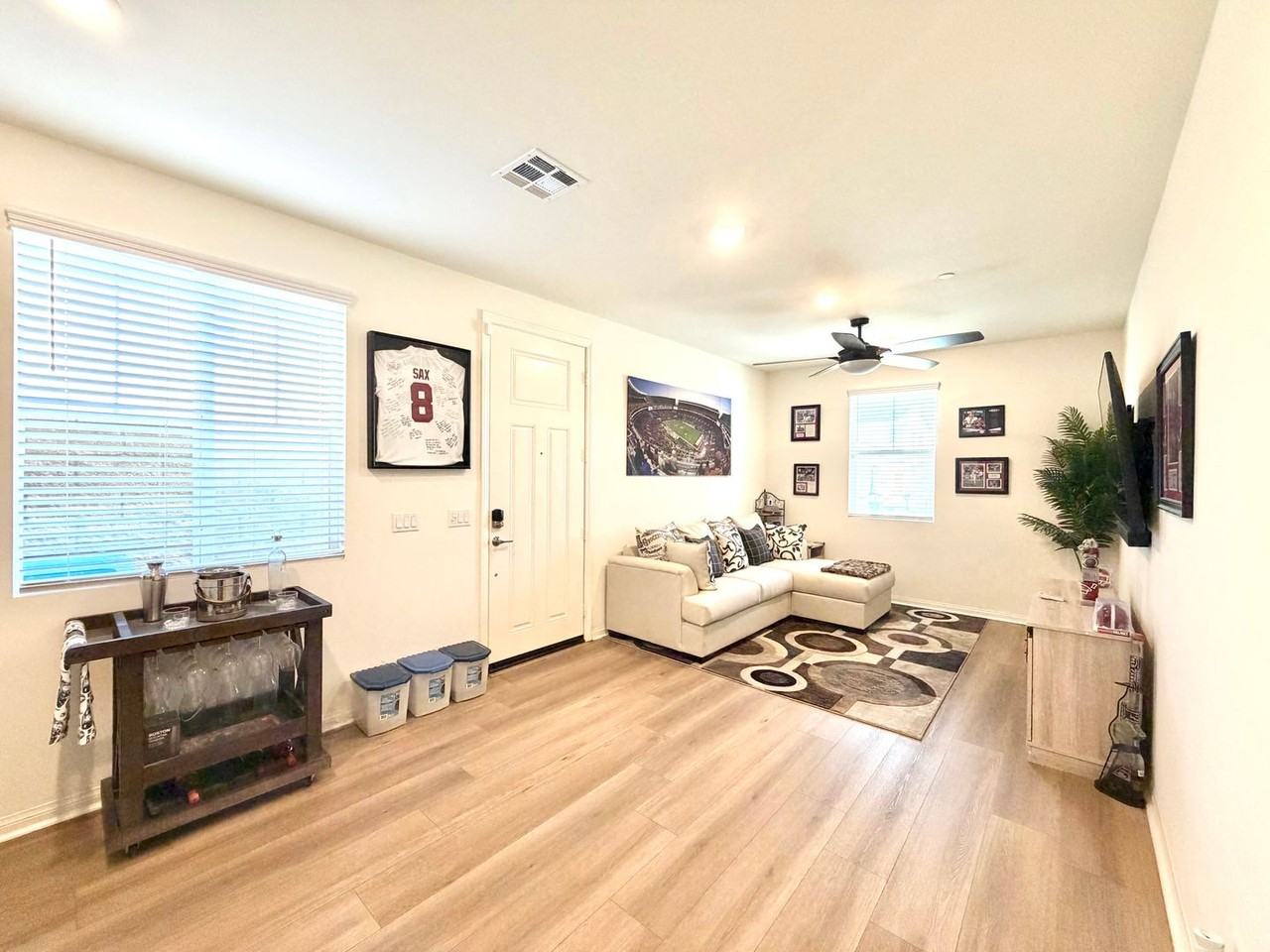 27221 Buckaroo Cir - Photo 5 of 50