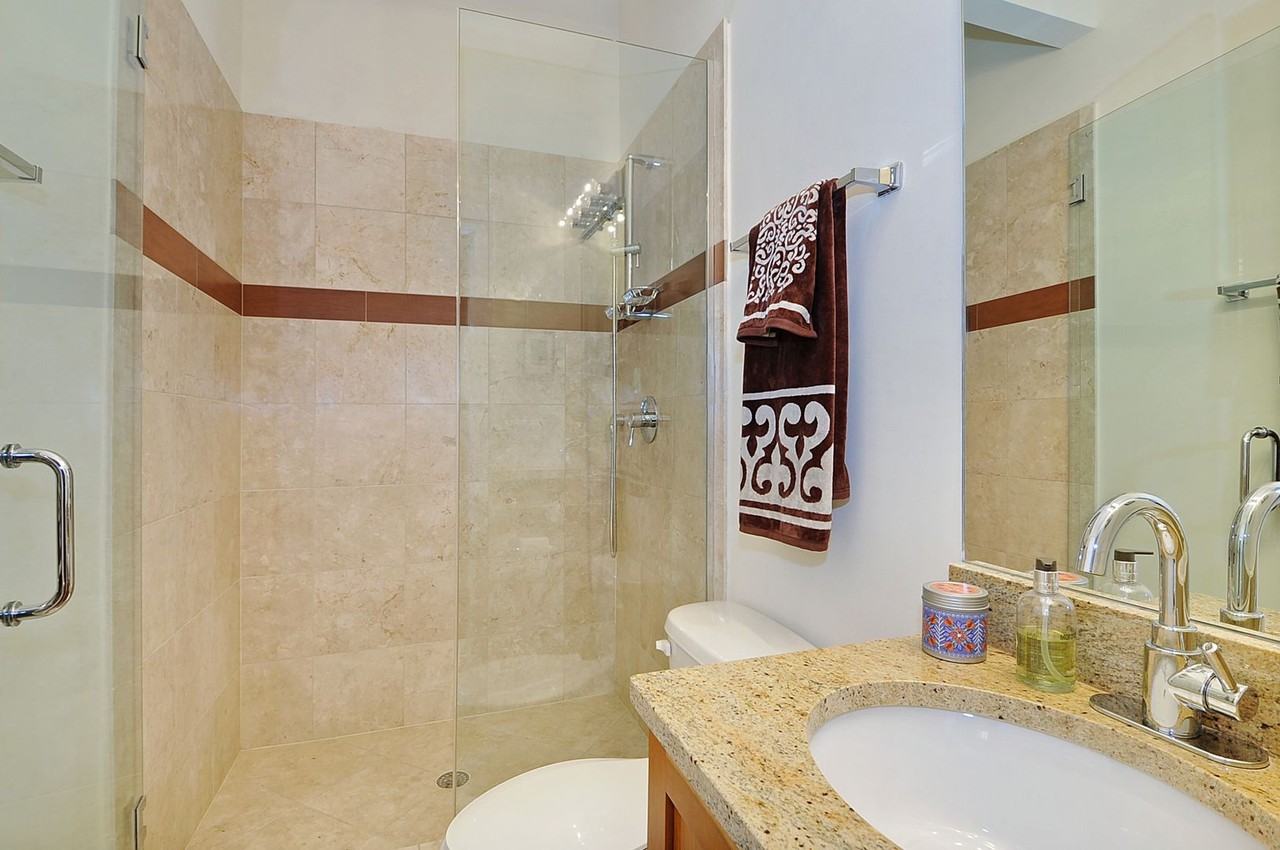 2147-2151 West Evergreen Ave - Photo 4 of 37