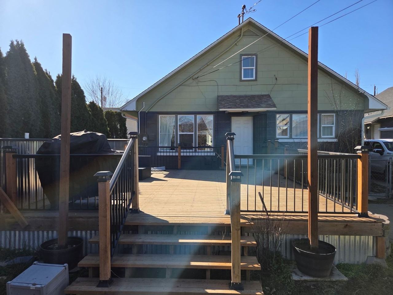 329 Methow St - Photo 3 of 19