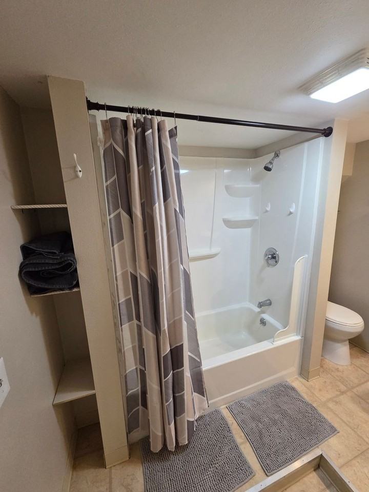 329 Methow St - Photo 7 of 19