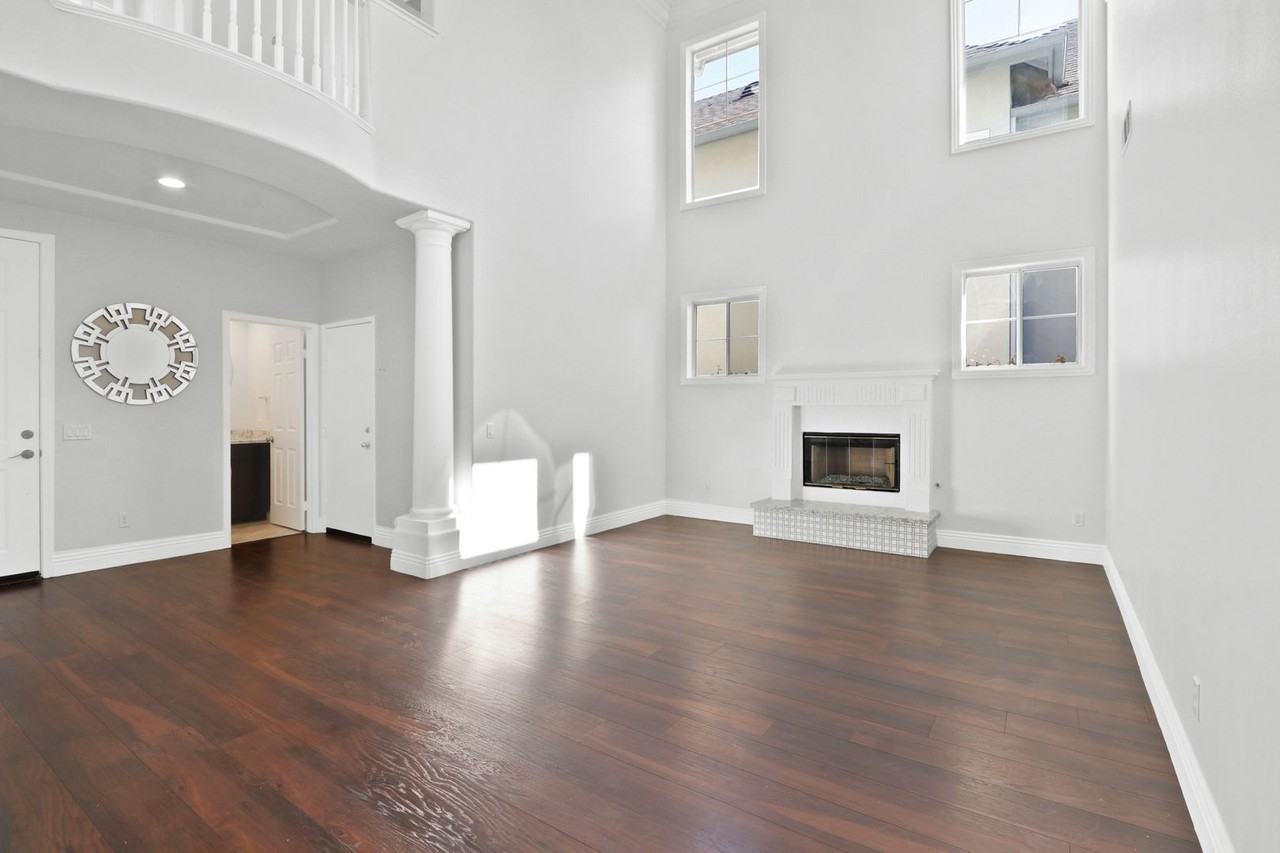 7246 Rockridge Dr - Photo 2 of 20