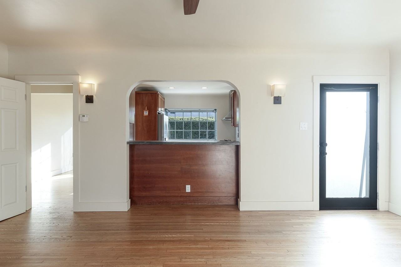 32 S Catalina St - Photo 6 of 31