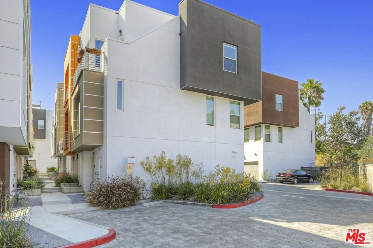 2202 Edendale Ln - Photo 4 of 27