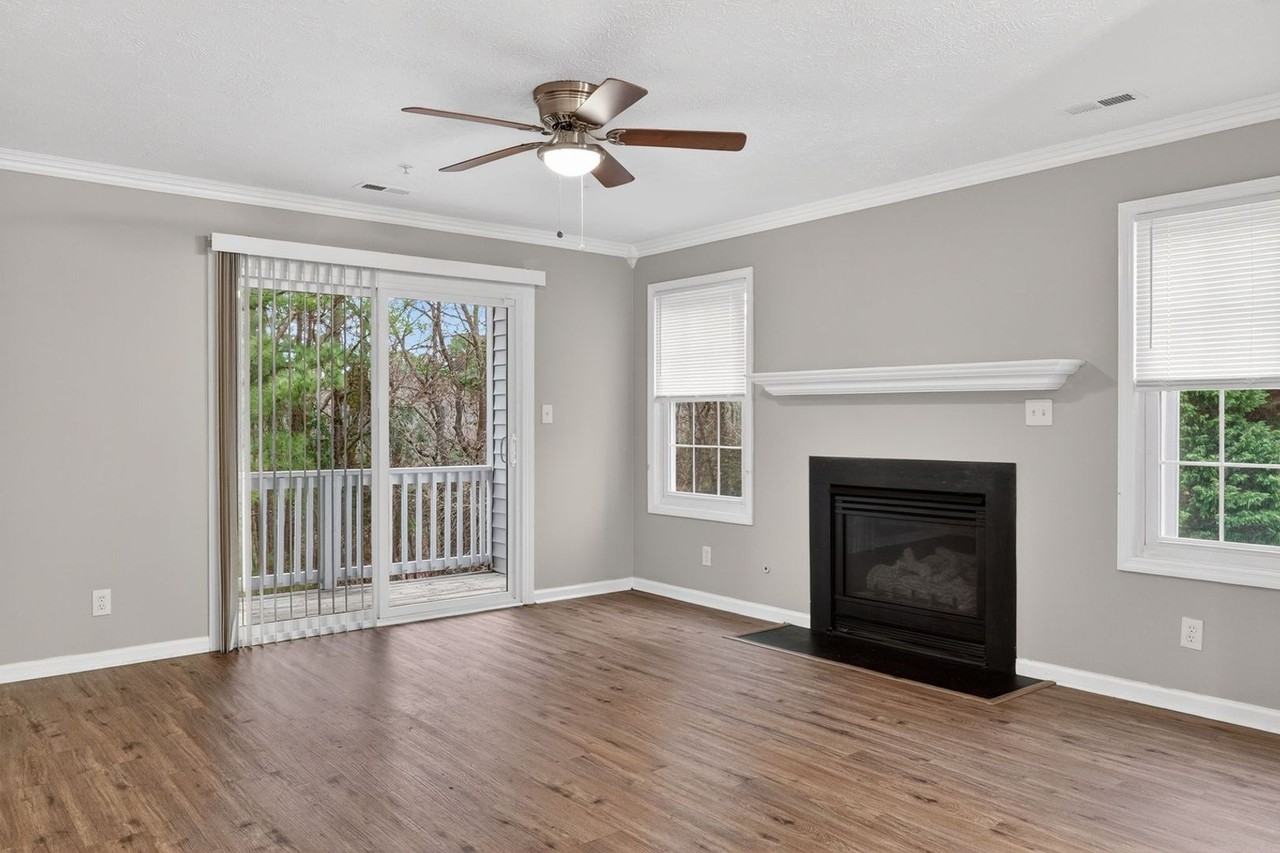 295 Warton Ln - Photo 5 of 20