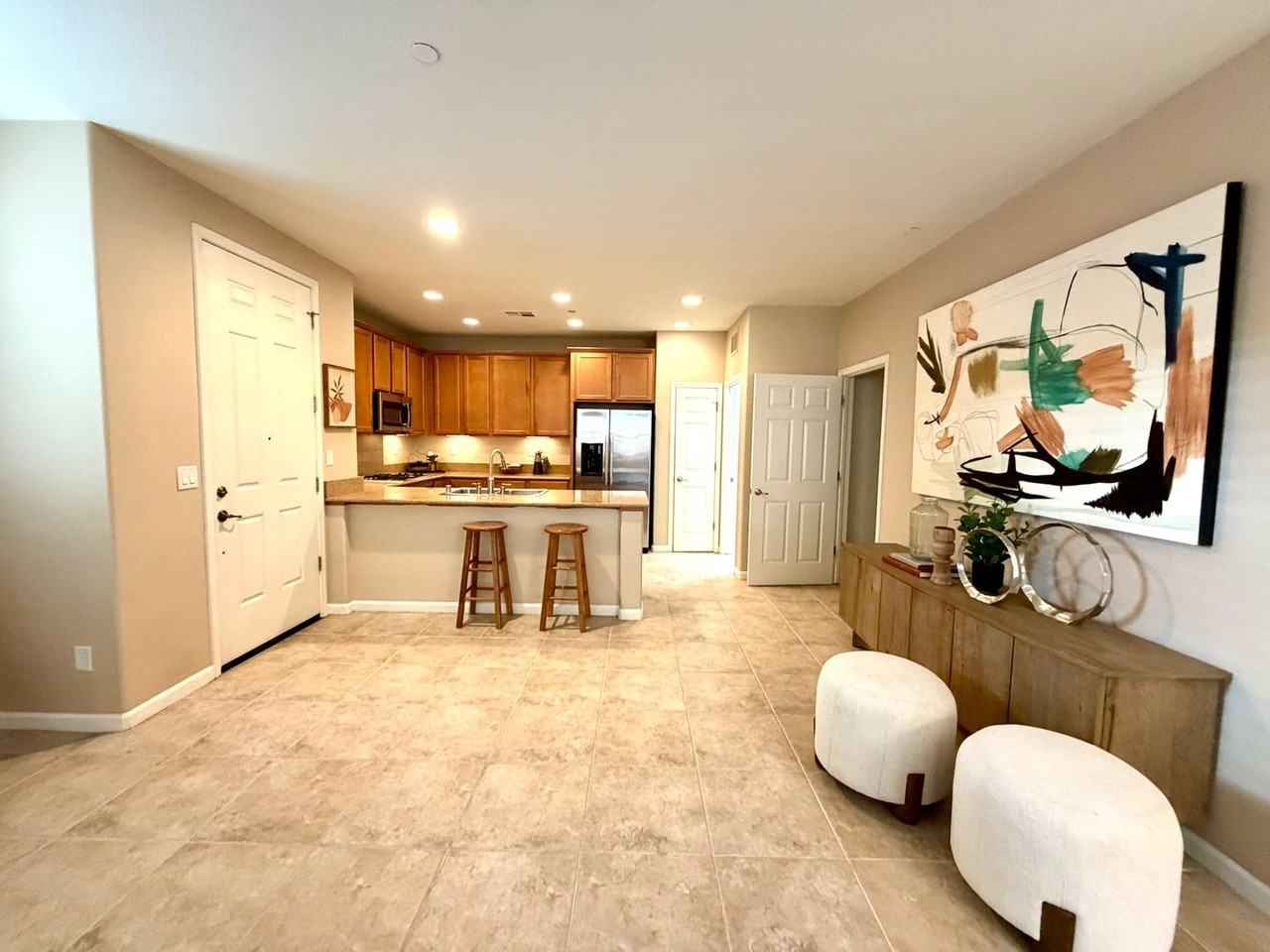 1715 Dark Horse Rd #B - Photo 2 of 18