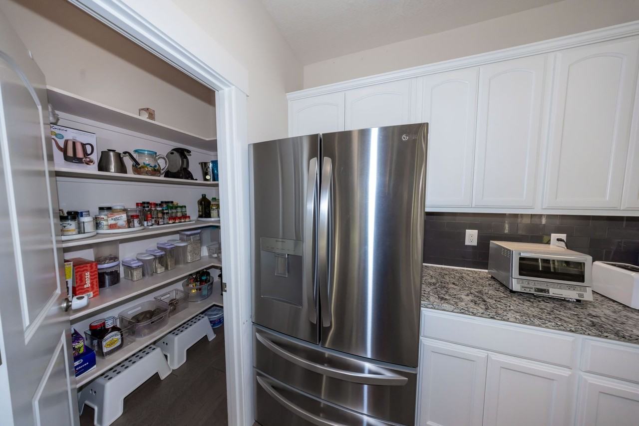 3205 Ne Tillicum - Photo 6 of 21