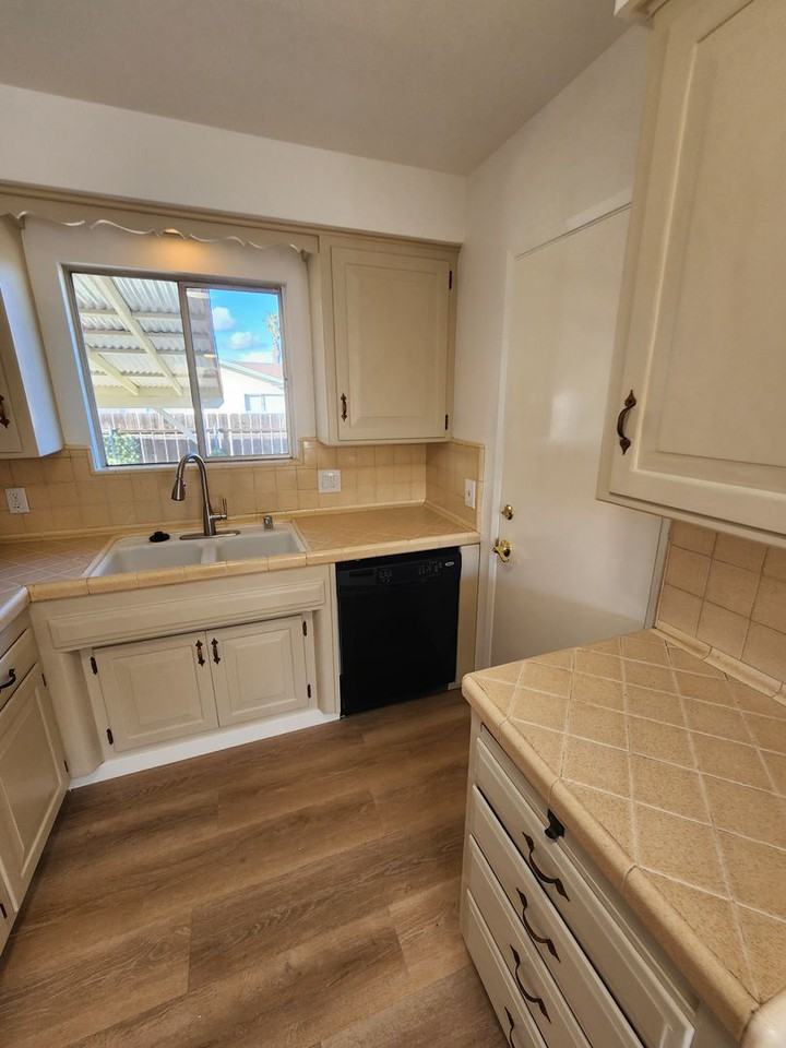 6742 Alamo Way - Photo 7 of 21