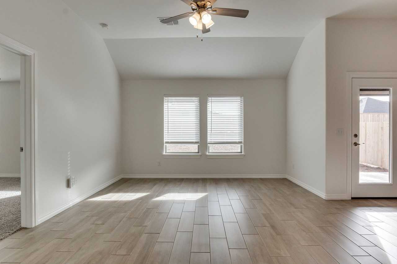 8716 Poppey Pl - Photo 6 of 31