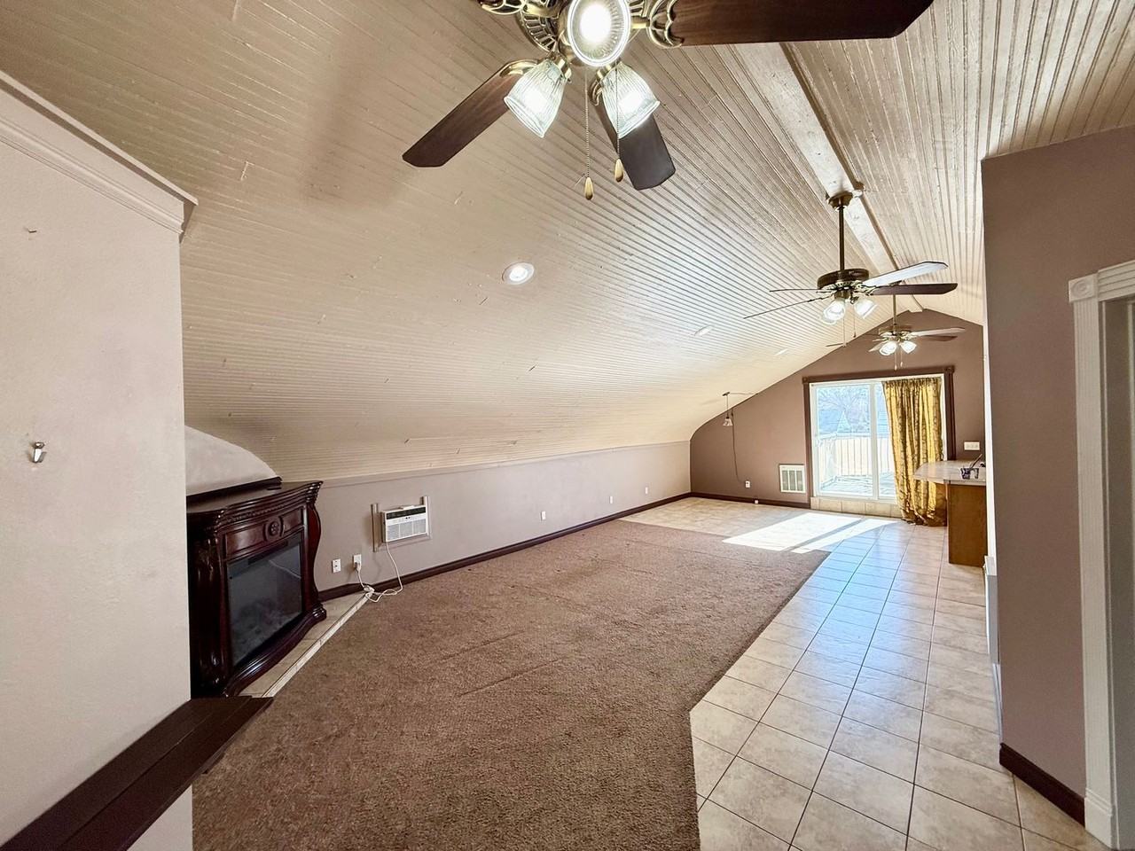 407 Sycamore St - Photo 5 of 25