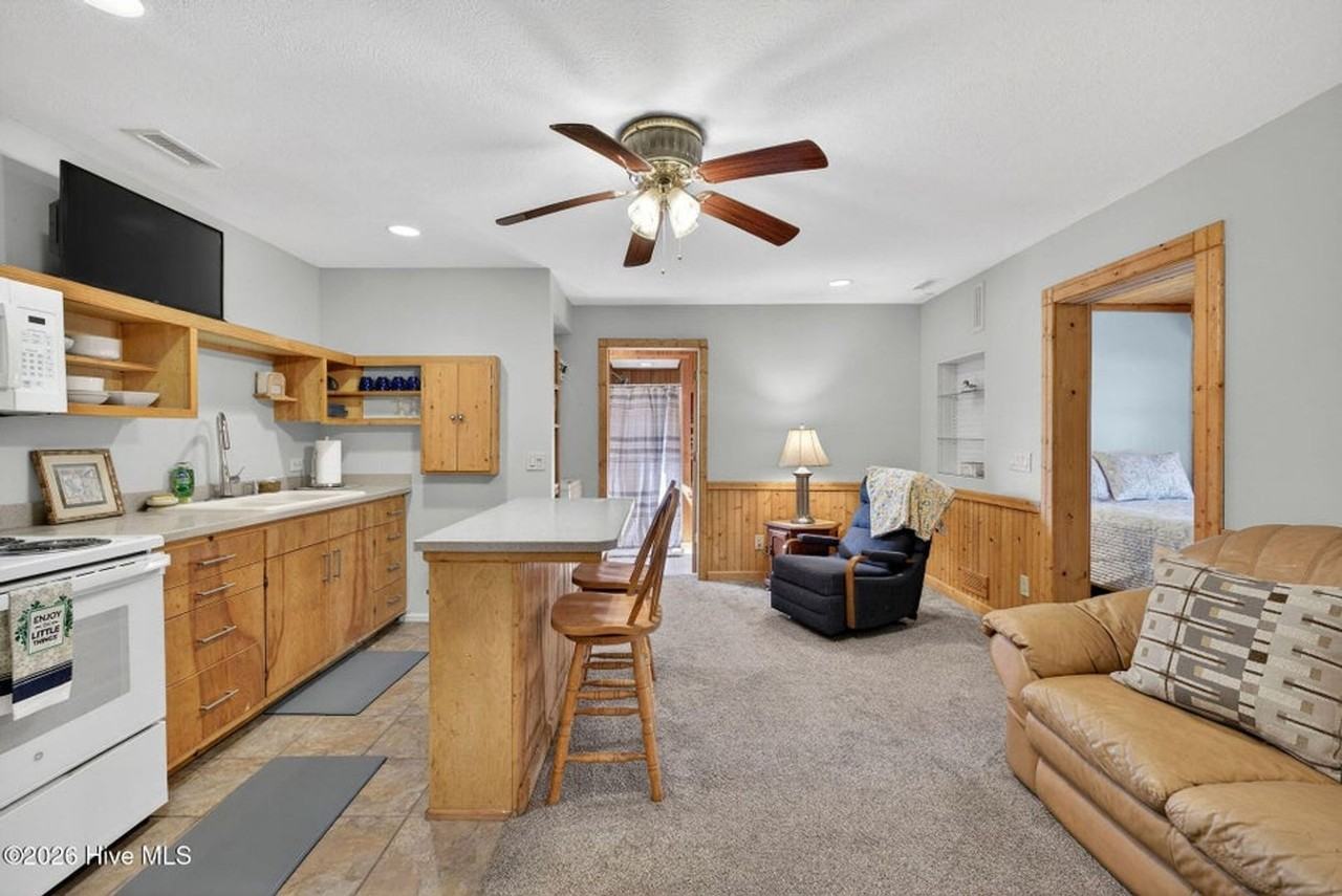 UNIQUE FURNISHED APARTMENTS WITH CUSTOM WOODWORK - Photo 4 of 35