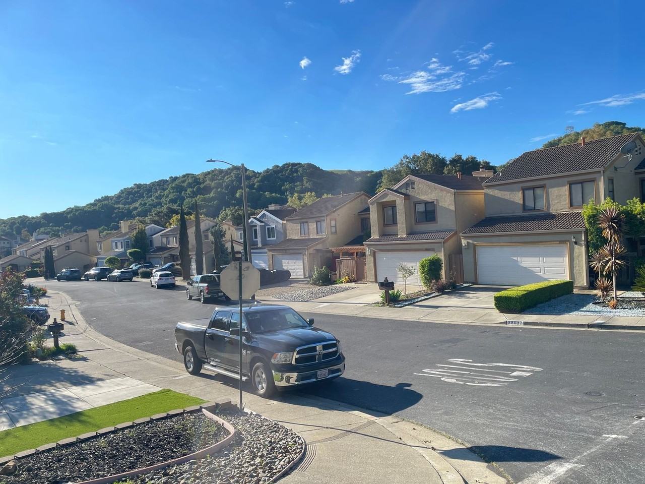 28041 Thorup Ln - Photo 3 of 16